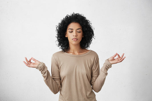5 Ways To Stay Mindful Throughout The Day: A Practical Guide to Living Presently